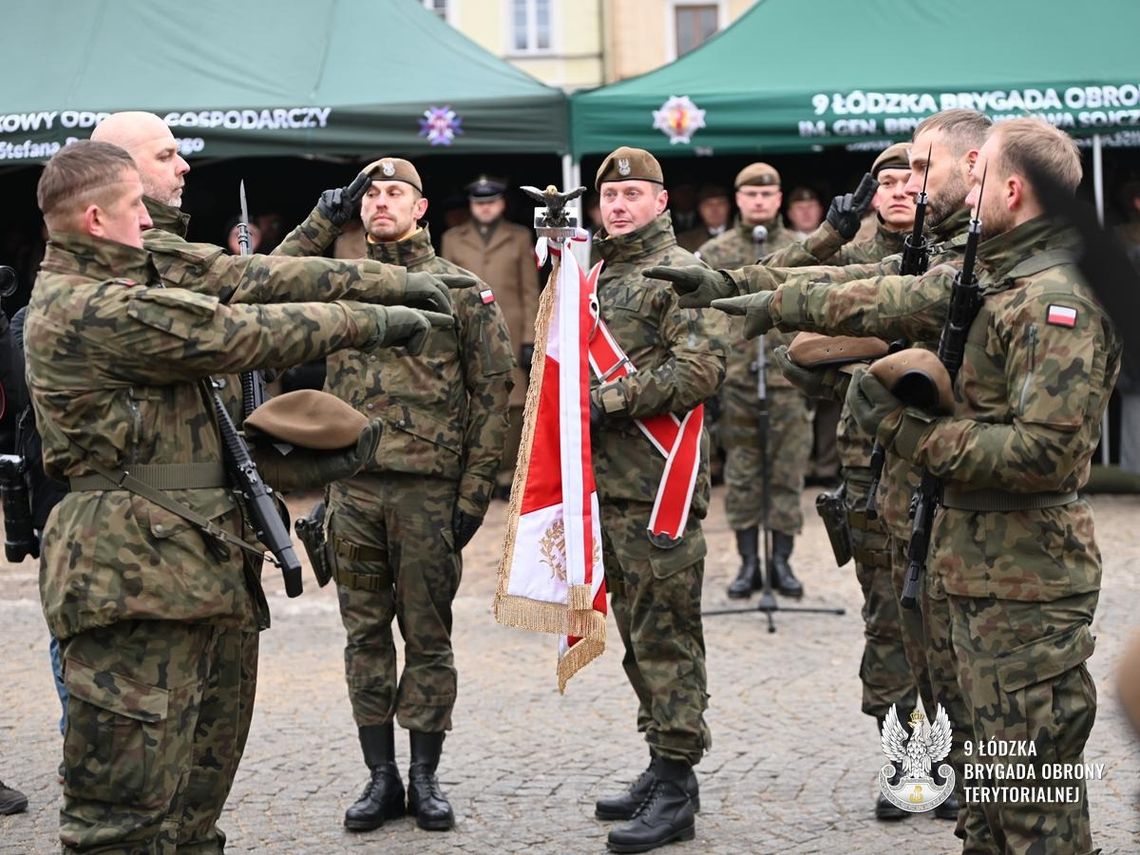 9 Łódzka Brygada Obrony Terytorialnej - uroczyste przekazanie dowodzenia i przysięga żołnierzy 9 Łódzka Brygada Obrony Terytorialnej - uroczyste przekazanie dowodzenia i przysięga żołnierzy