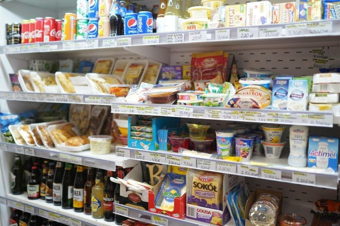 Badanie: 60 proc. Polaków nie zauważyło spadku cen w sklepach po obniżce VAT-u na żywność