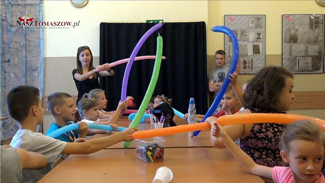 „Bańkowo-balonowe zabawy animacyjne”