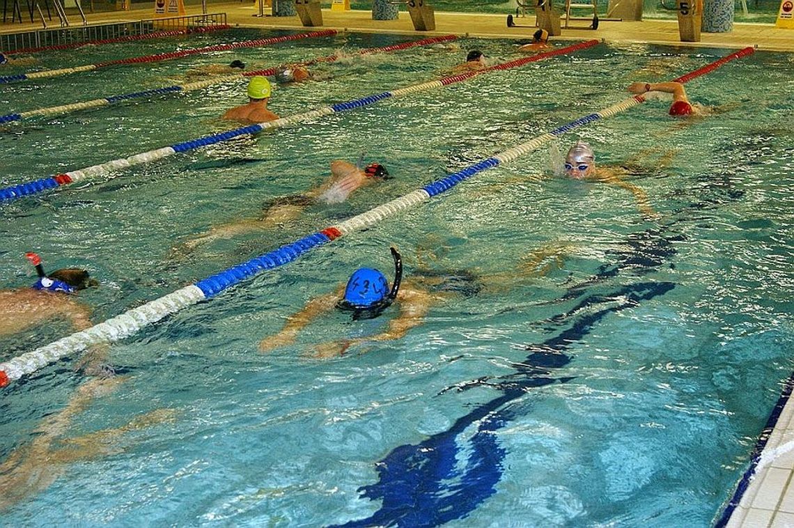 Basen "Złota Rybka" zaprasza na poranne pływanie