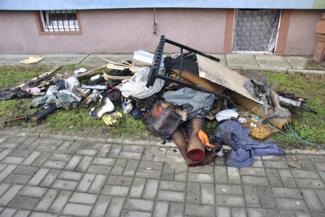 Bezdomny chciał się ogrzać Bezdomny chciał się ogrzać