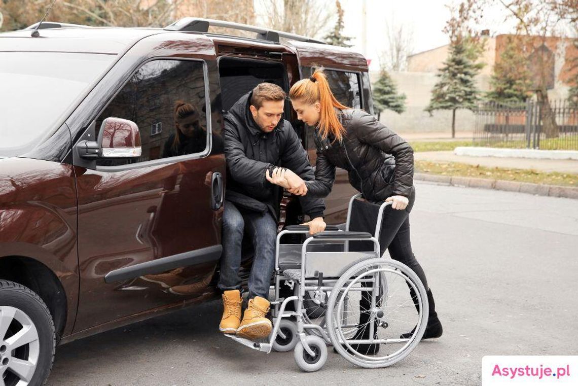 Bezpłatna platforma łączy osoby z niepełnosprawnościami i asystentów