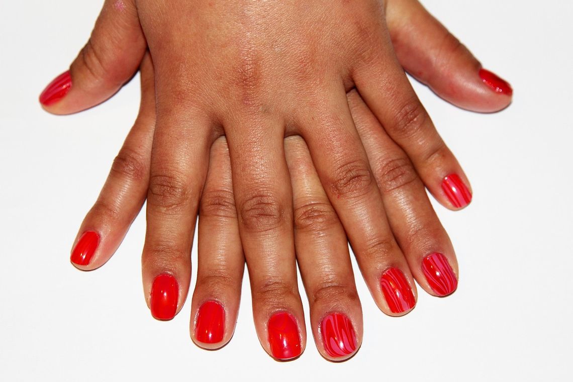 Całkowity zakaz TPO w lakierach do paznokci — co zmienia się od 1 września 2025?