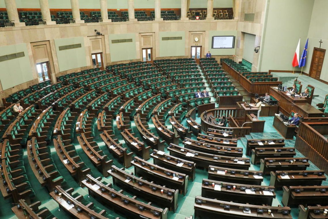 CBOS: 62 proc. źle o działalności Sejmu; 46 proc. pozytywnie o pracy prezydenta