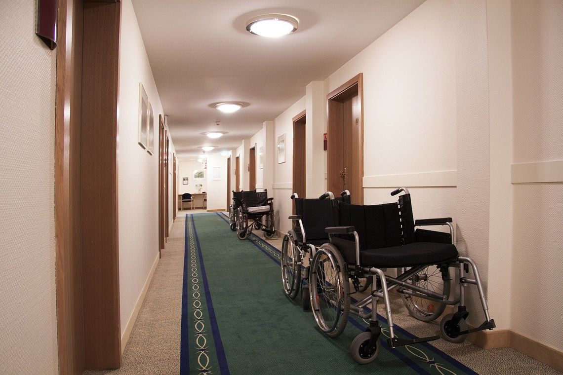 Czeka nas kumulacja pacjentów potrzebujących rehabilitacji po trzeciej fali COVID-19. Program NFZ w obecnym kształcie nie zapewnia wystarczającej pomocy