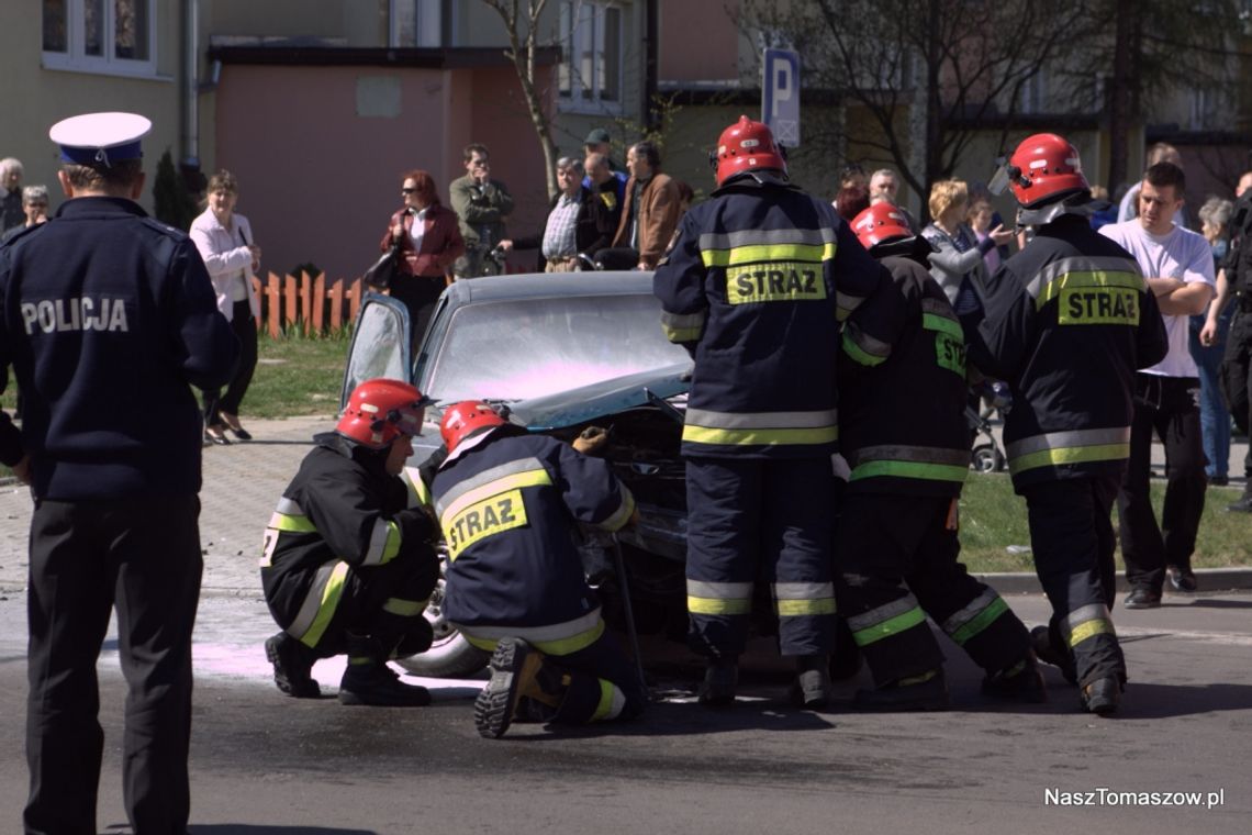 Cztery osoby poszkodowane w wypadku na ulicy Ogrodowej