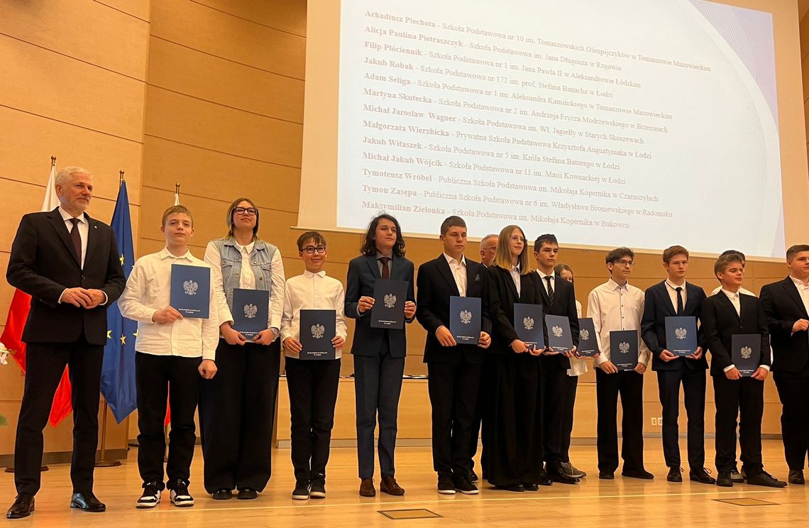 Czworo uczniów z Tomaszowa Mazowieckiego w gronie laureatów wojewódzkich konkursów