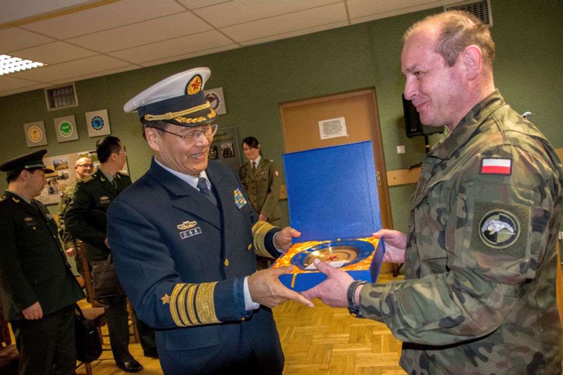 Delegacja Chińskiej Armii Ludowo  Wyzwoleńczej w 25BKPow.