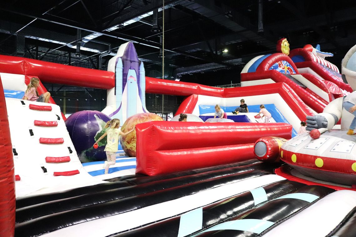 Dmuchaniec „GALAXY” hitem Areny Lodowej w Tomaszowie – inwestycja, która zwróciła się w dwa miesiące! Dmuchaniec „GALAXY” hitem Areny Lodowej w Tomaszowie – inwestycja, która zwróciła się w dwa miesiące!