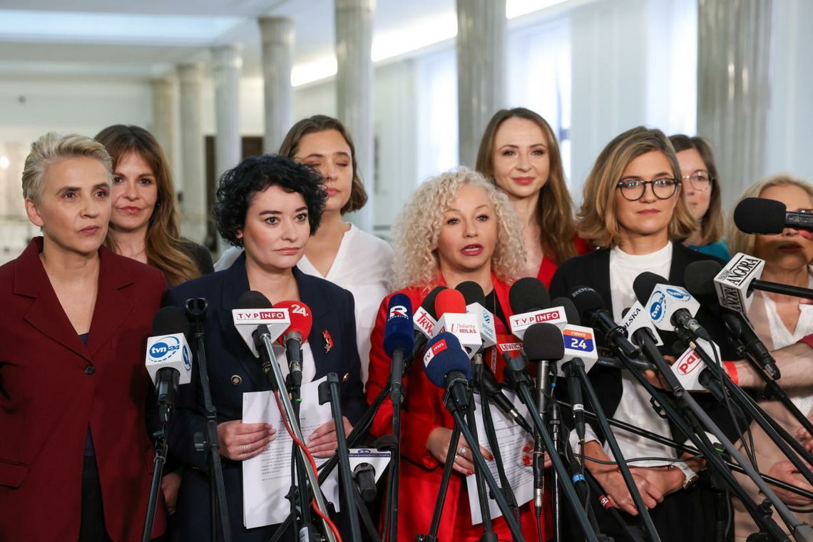 Do Sejmu wpłynęły dwa projekty Lewicy ws. liberalizacji przepisów aborcyjnych