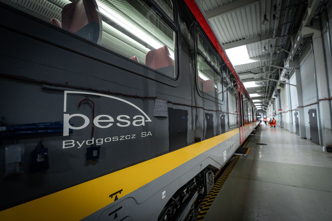 Dotarł pierwszy z 14 pociągów zamówionych dla Kolei Aglomeracyjnej