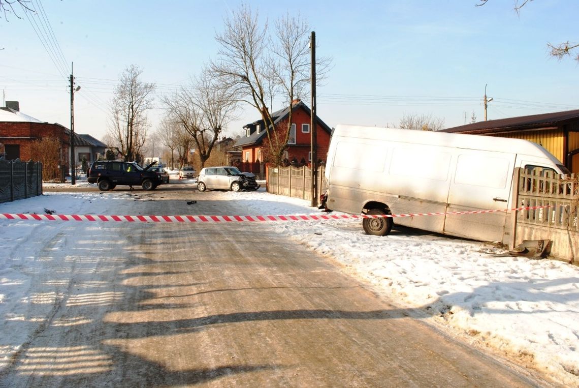 Dwie osoby ranne w wypadku na Szczęśliwej