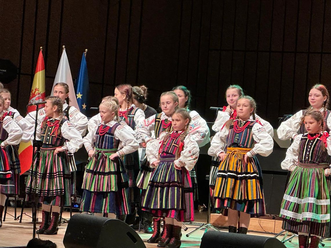 Dziecięcy Zespół „Ciebłowianie” z Nagrodą Sejmiku Województwa Łódzkiego Dziecięcy Zespół „Ciebłowianie” z Nagrodą Sejmiku Województwa Łódzkiego