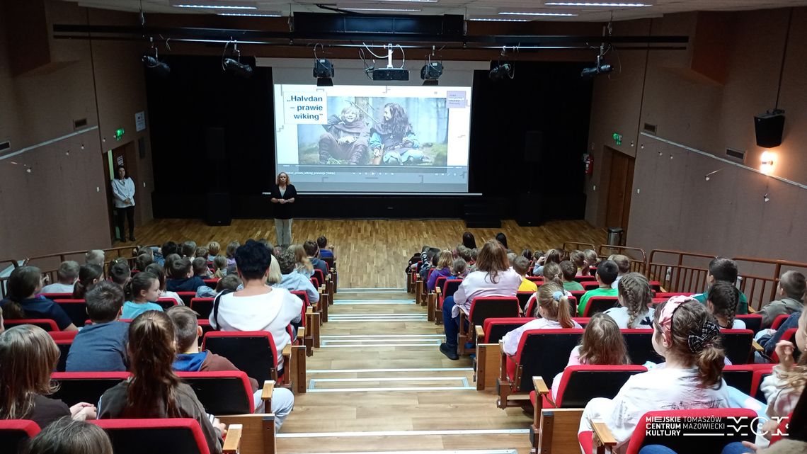 Edukacja Młode Horyzonty w MCK Tkacz ruszyła pełną parą Edukacja Młode Horyzonty w MCK Tkacz ruszyła pełną parą