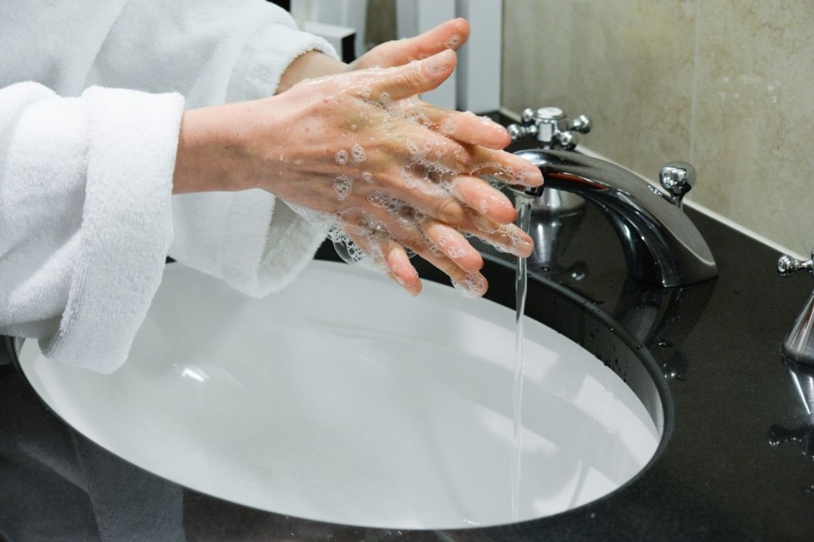Eksperci z UM we Wrocławiu: Polacy bywają na bakier z higieną, choć zaczęli dbać o czystość rąk