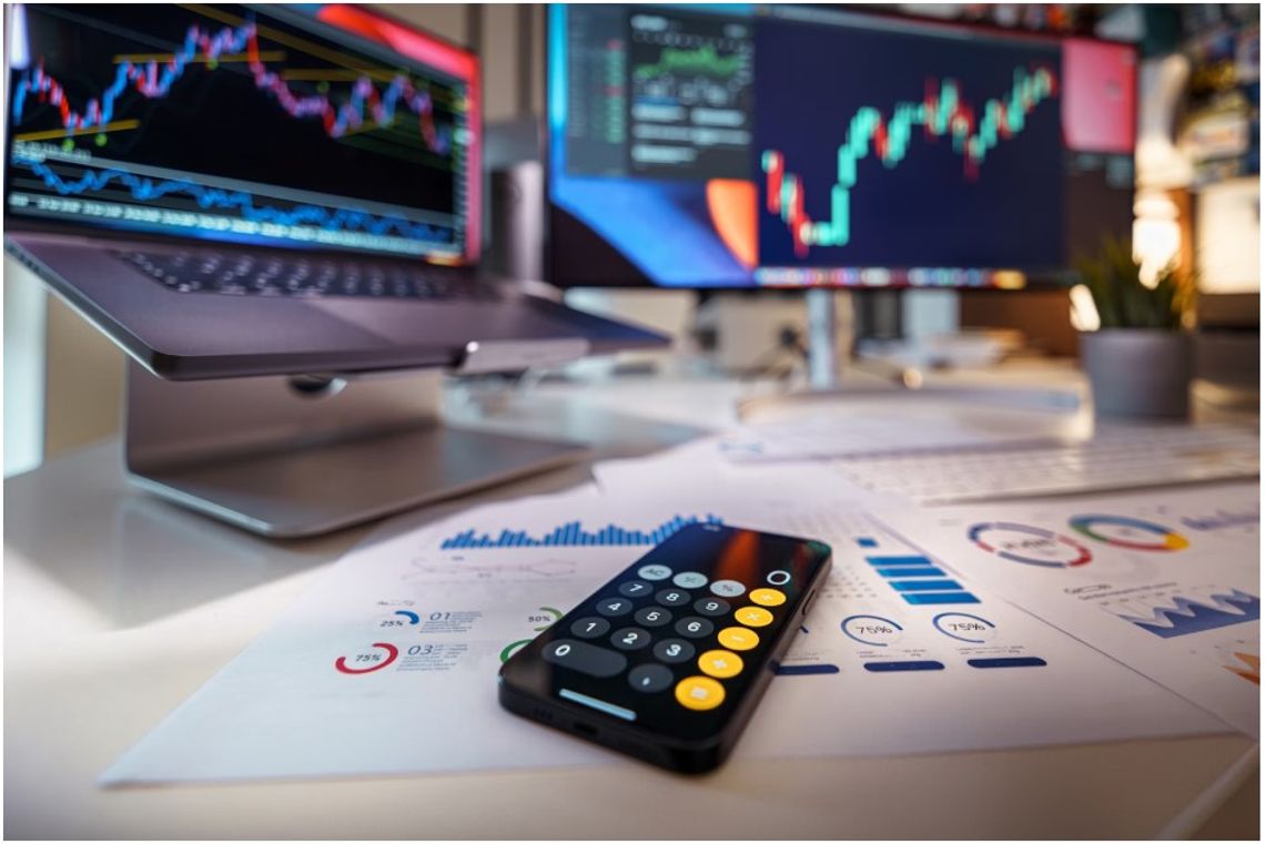 Ekspercka recenzja strategii Forex Finansero dla początkujących