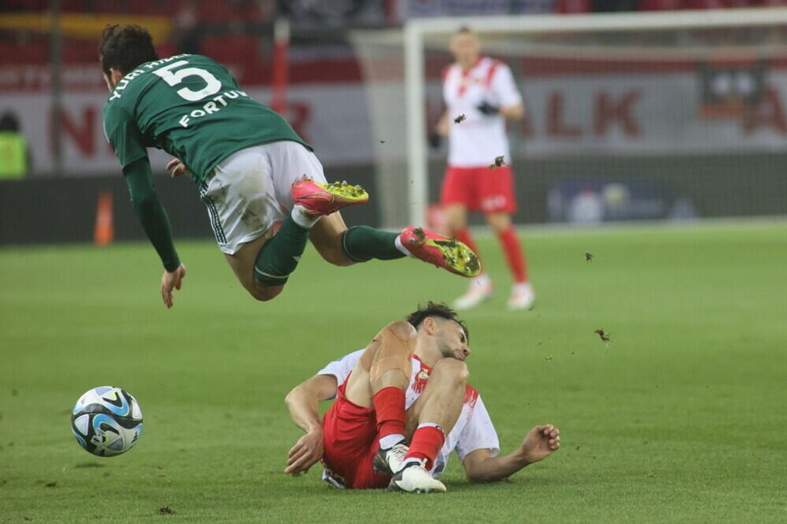 Ekstraklasa piłkarska - Legia kontra Widzew, czyli święto ligowego futbolu