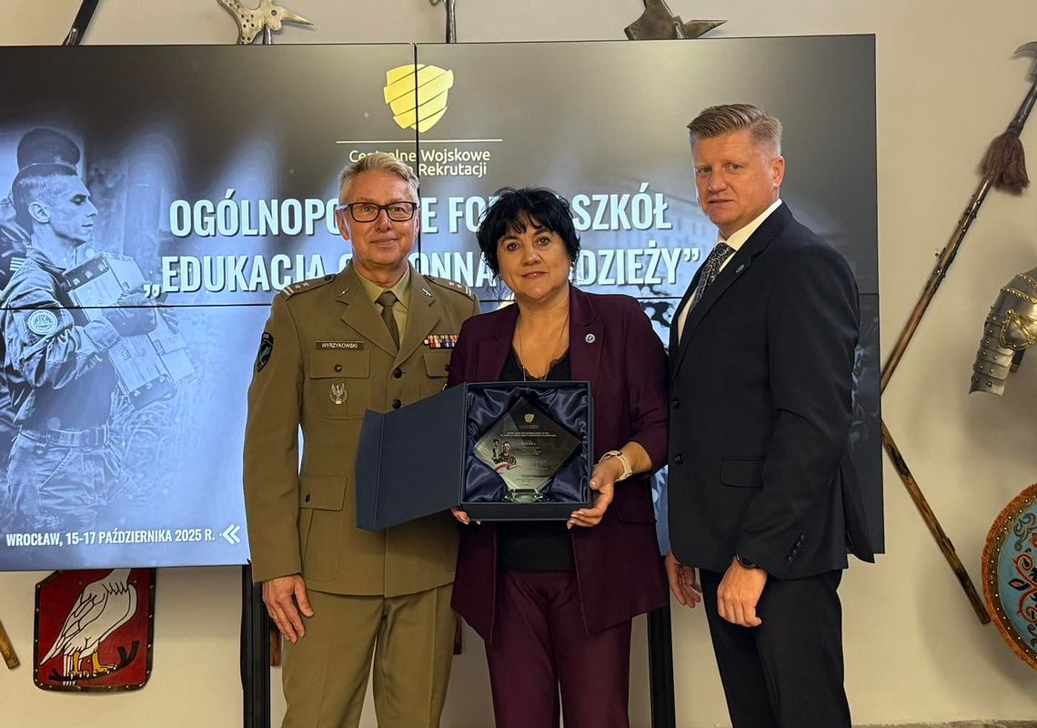 Forum „Edukacja Obronna Młodzieży” we Wrocławiu: ZSP nr 1 Tomaszów 2. miejsce, odznaczenia Forum „Edukacja Obronna Młodzieży” we Wrocławiu: ZSP nr 1 Tomaszów 2. miejsce, odznaczenia