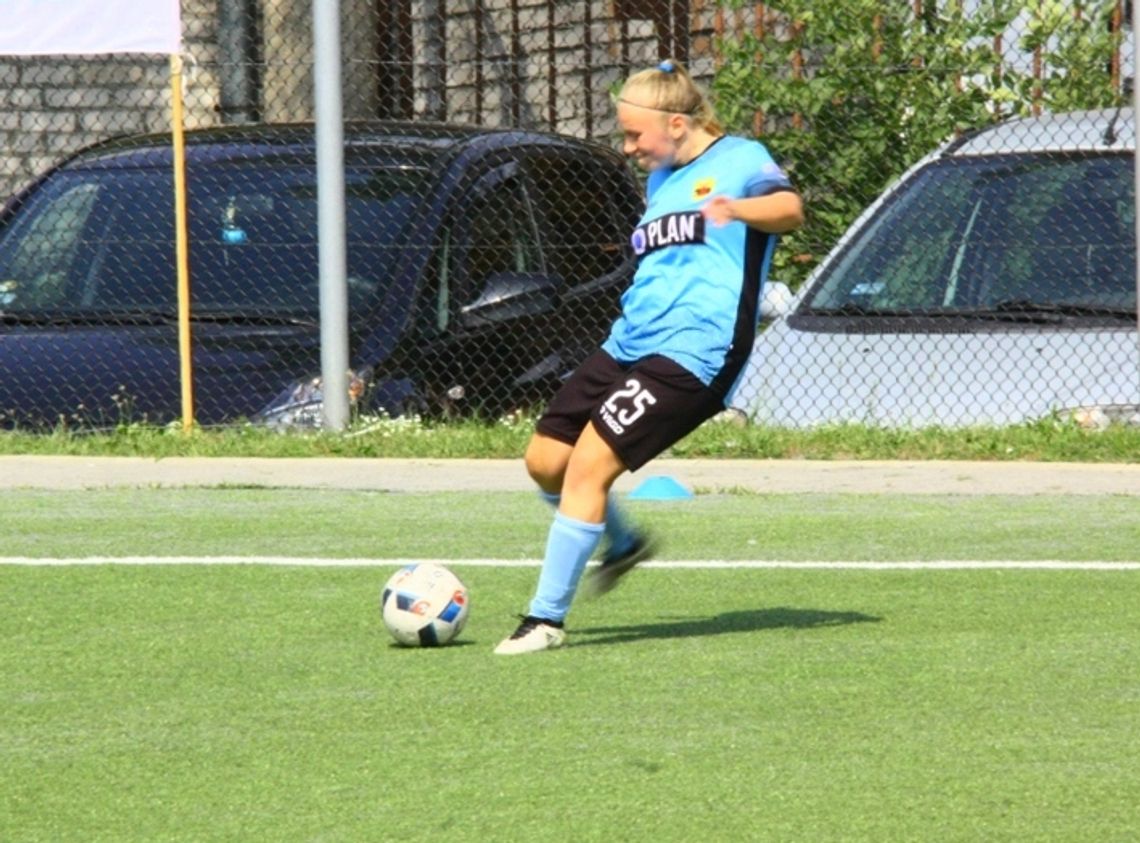 (FOTO) Świetna Swędrowska i punkt na początek