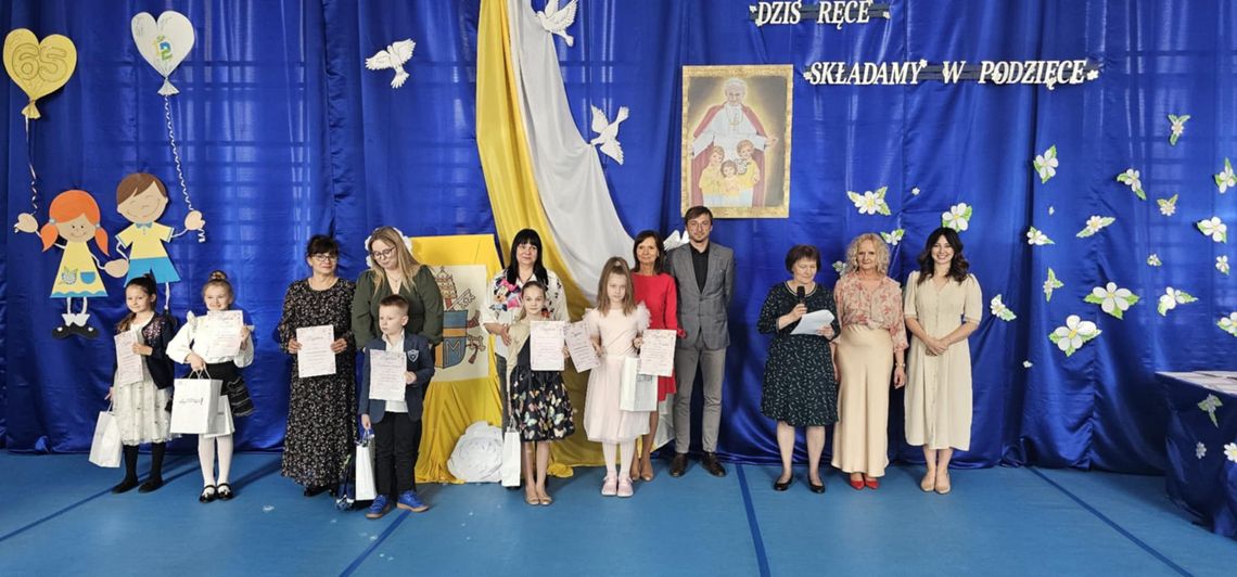 Gala Finałowa XIV Powiatowego Konkursu "Dla Ciebie, Mamo..." w SP12