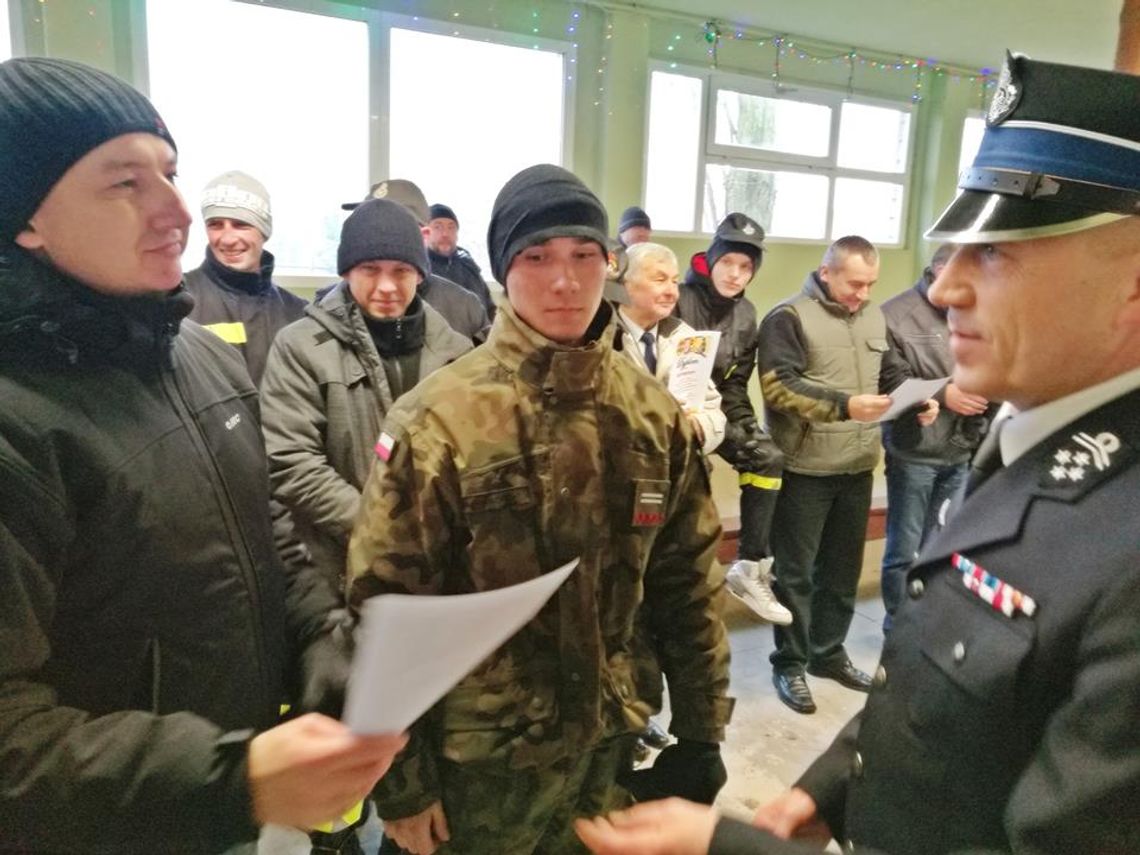 Gaszą i strzelają Gaszą i strzelają