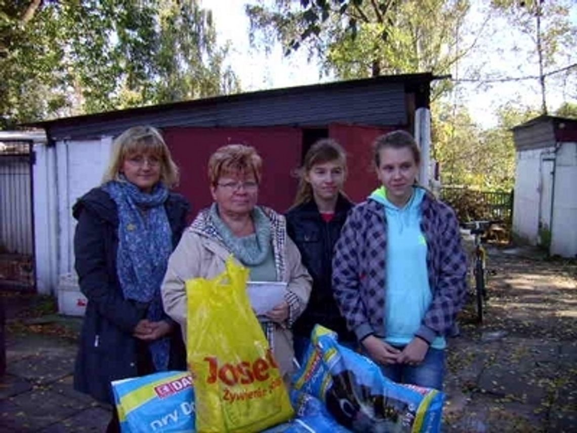 Gimnazjaliści z wizytą w schronisku