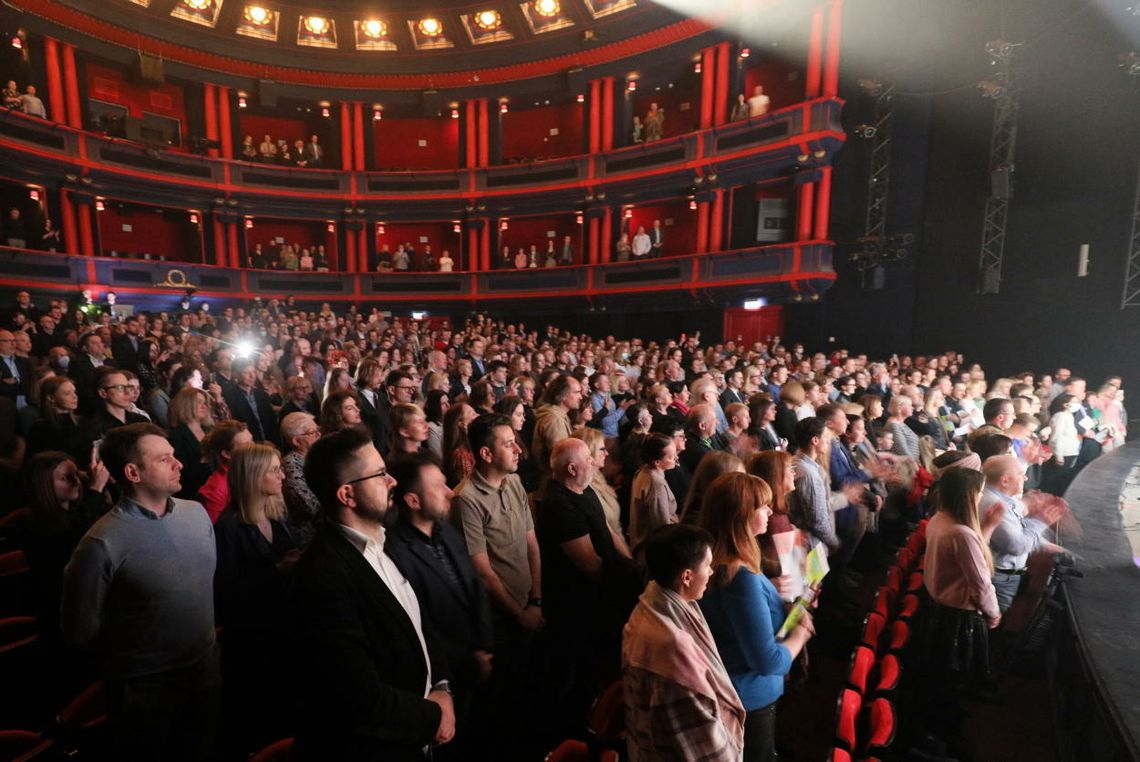 GU­­­S: w 2023 r. o 31,7 proc. wzrosła liczba widzów i słuchaczy w teatrach i instytucjach muzycznych