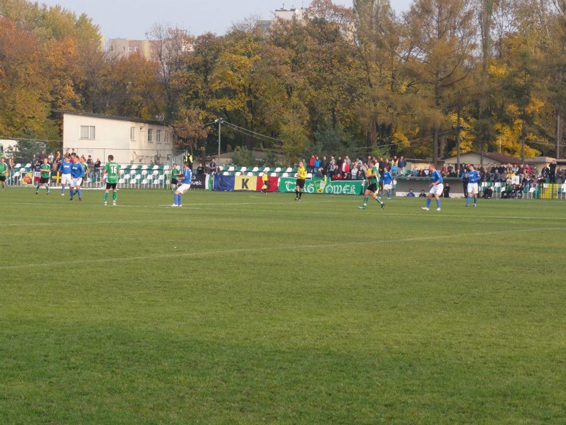 III liga: Błysk Tomasiewicza ratuje Legię. Niesamowita pogoń Broni