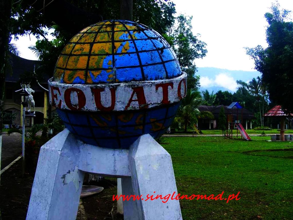 Indonezja (Sumatra, Bonjol) - spotkanie z równikiem