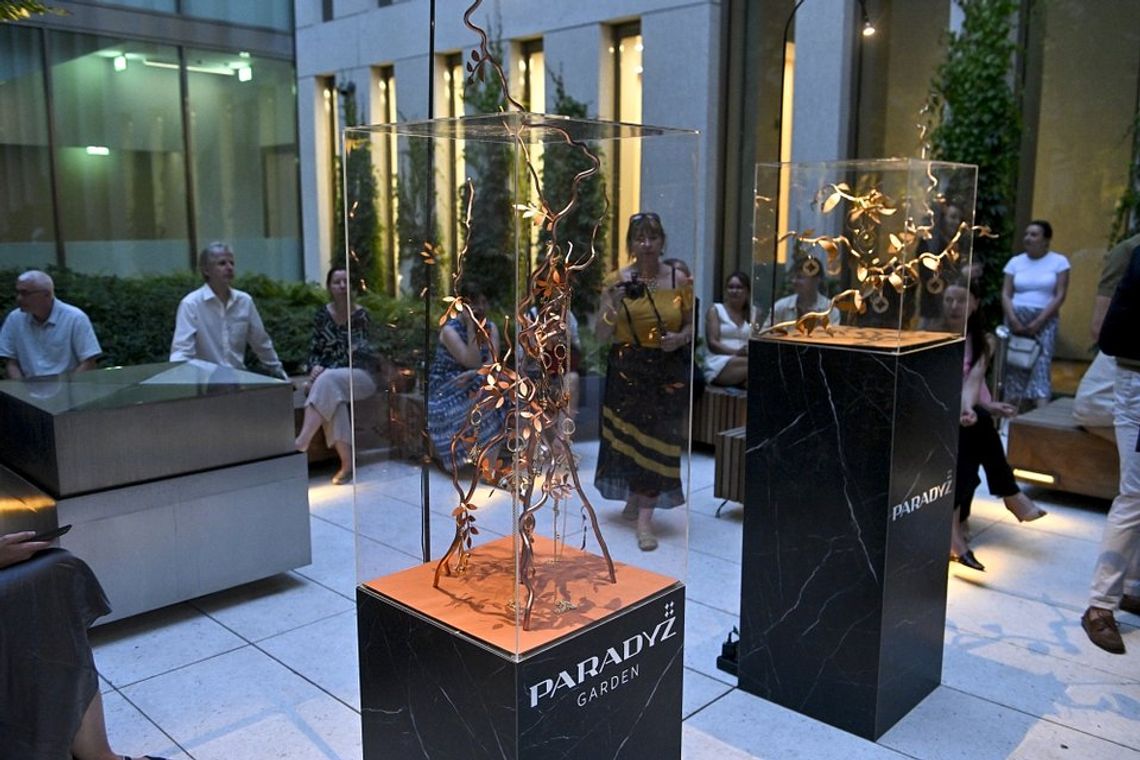 Inspirujący, odważny i innowacyjny – polski design by PARADYŻ w Ambasadzie RP w Berlinie Inspirujący, odważny i innowacyjny – polski design by PARADYŻ w Ambasadzie RP w Berlinie