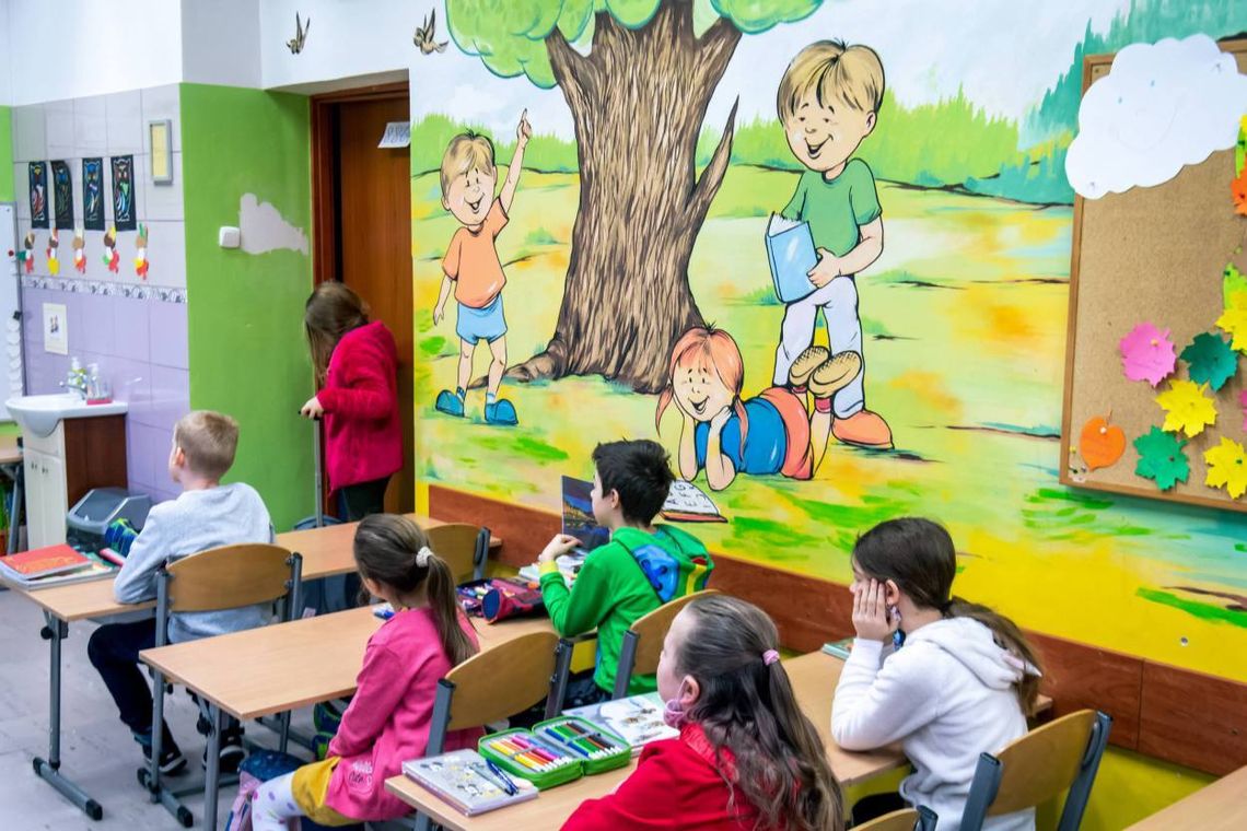 Irena Koźmińska: nauczyciele powinni codziennie czytać uczniom przez 20 minut