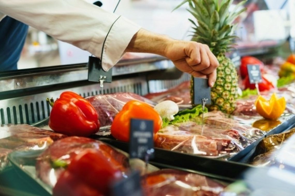 Jak inflacja zmienia ceny mięsa? Podpowiadamy, jak wydawać mniej i z głową