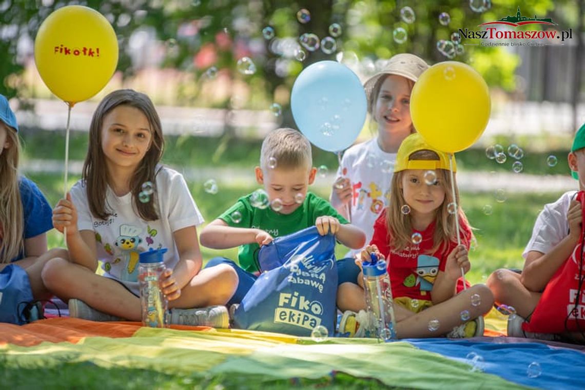 Jak zapewnić dziecku opiekę w wakacje, gdy rodzice pracują? Sprawdźcie ofertę półkolonii! Jak zapewnić dziecku opiekę w wakacje, gdy rodzice pracują? Sprawdźcie ofertę półkolonii!