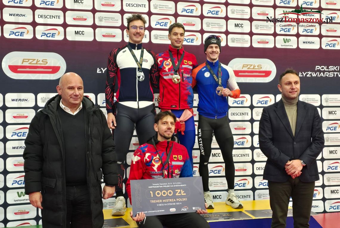 Karolina Bosiek znów królową 1500 metrów! Złoto dla zawodniczki Pilicy, Tomaszów mocny także w drużynach