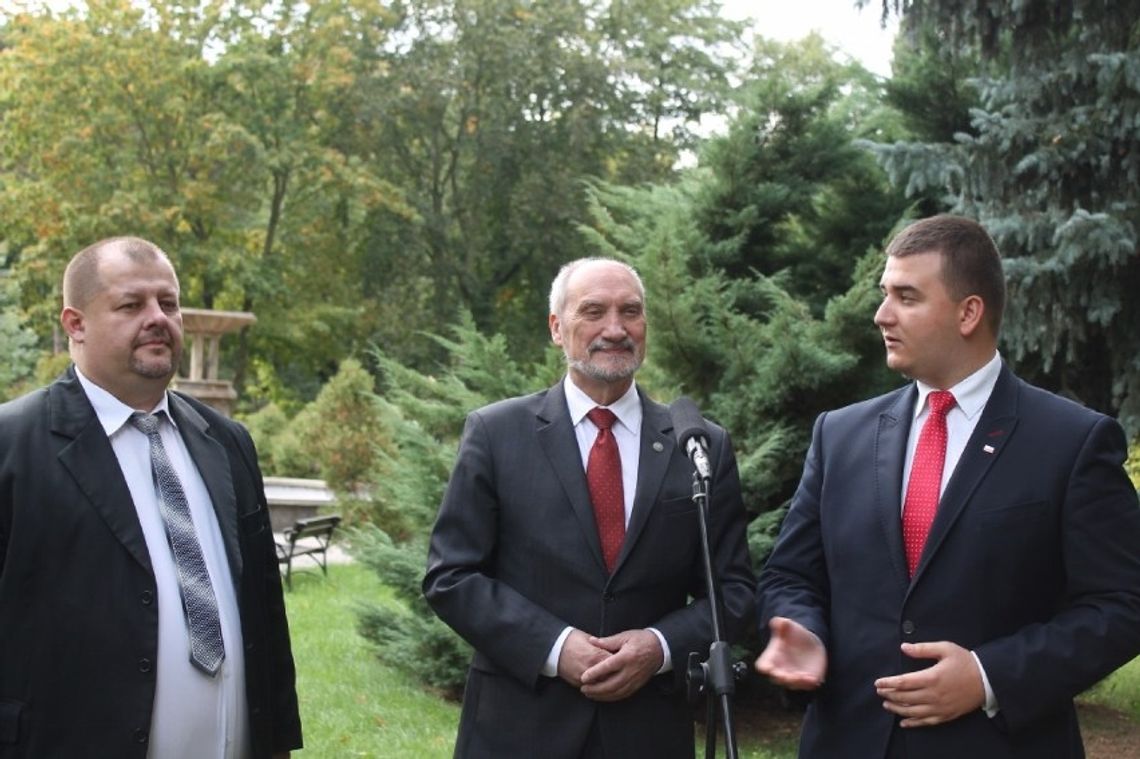 Kolejny skandal w powiecie tomaszowskim Kolejny skandal w powiecie tomaszowskim