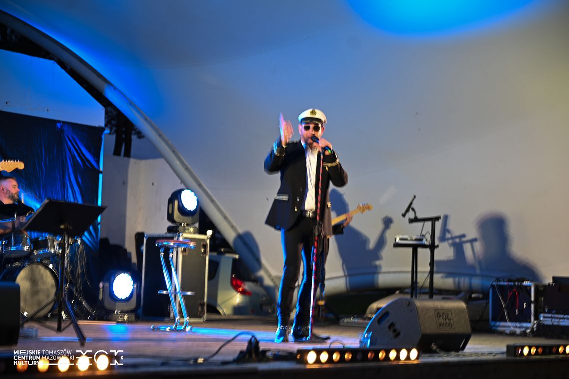 Koncert wspomnień nad Pilicą – Krzysztof Jankowski przypomniał przeboje Krzysztofa Krawczyka