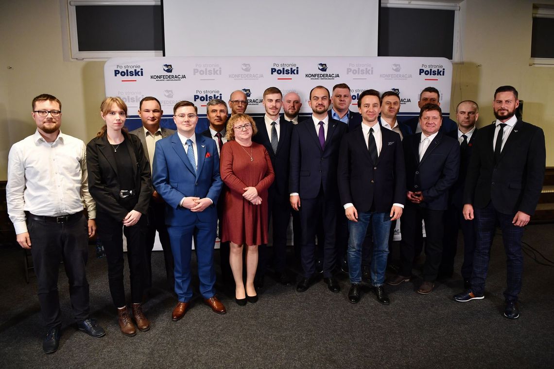 Konfederacja także ruszyła w Polskę.