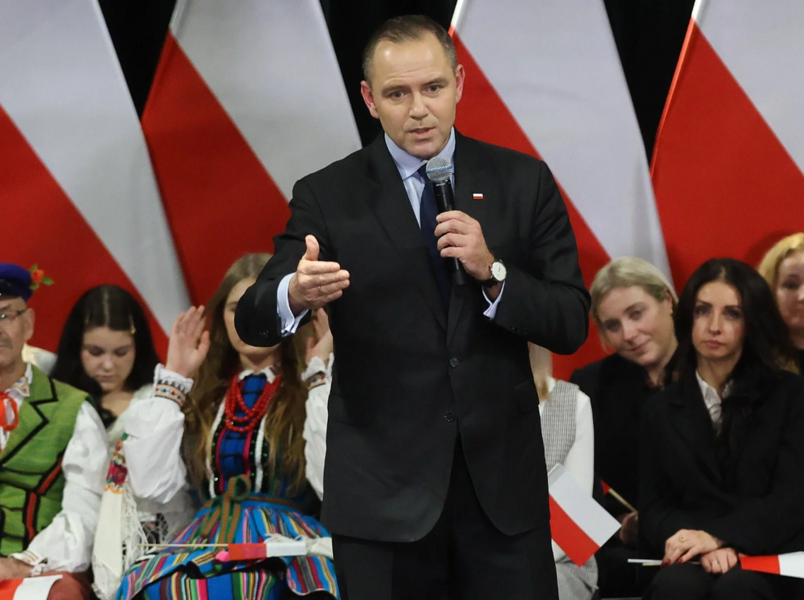 Konwencja, czy konferencja. PiS w najniższej cenie