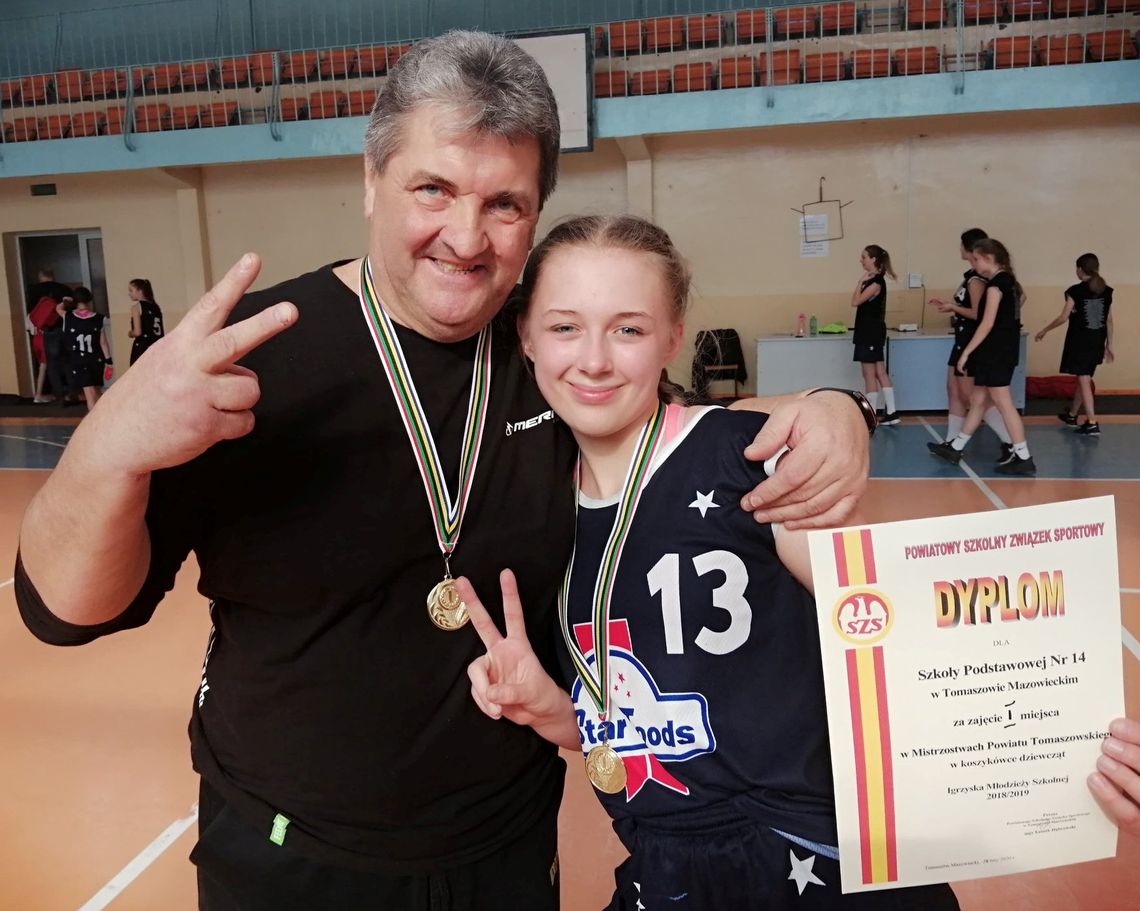 Koszykarki z "Czternastki" w półfinale mistrzostw województwa