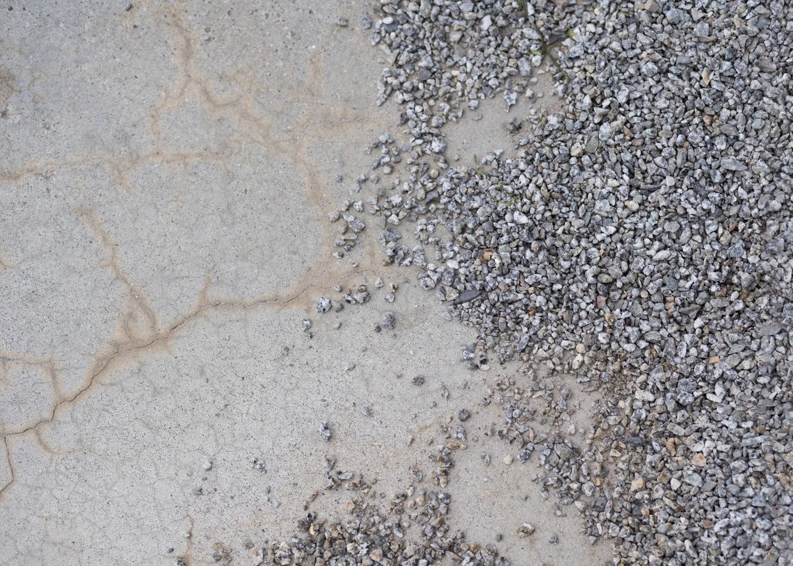 Kruszony beton — poradnik: zastosowania i transport w Łodzi