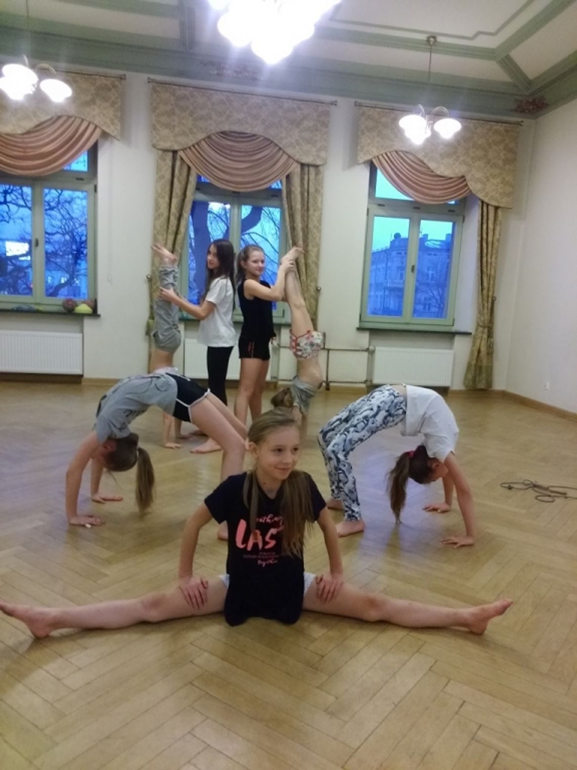 Kształtują sylwetkę i elegancję ruchu Kształtują sylwetkę i elegancję ruchu