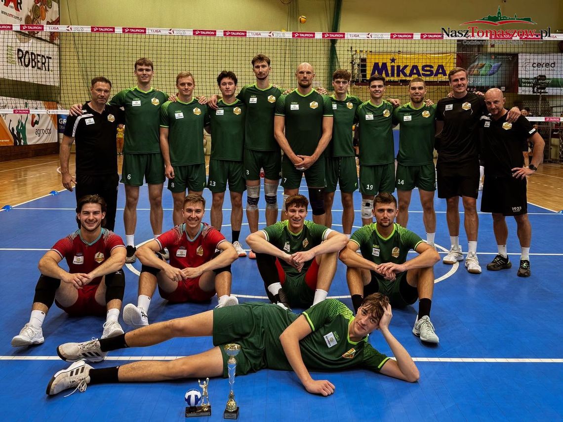 Lechia wygrała derby w Spale. Goss zdobył 26 punktów, a już w niedzielę tomaszowian czeka kolejny mecz Lechia wygrała derby w Spale. Goss zdobył 26 punktów, a już w niedzielę tomaszowian czeka kolejny mecz