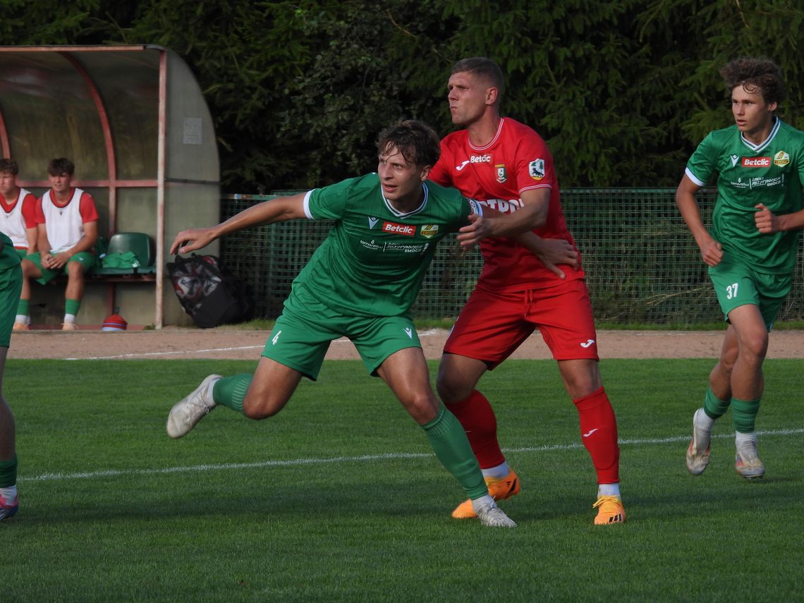 Lechia wygrywa w Wikielcu w dziesiątkę. Charakter, żelazna obrona i dwa piękne gole Lechia wygrywa w Wikielcu w dziesiątkę. Charakter, żelazna obrona i dwa piękne gole