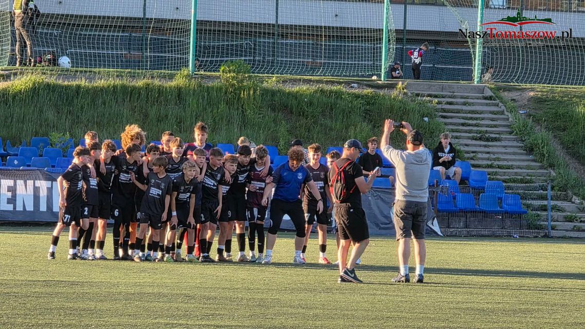 Mały Niewiadów, wielka piłka. Stalówka 2012/13 awansowała do CLJ U-15 Mały Niewiadów, wielka piłka. Stalówka 2012/13 awansowała do CLJ U-15