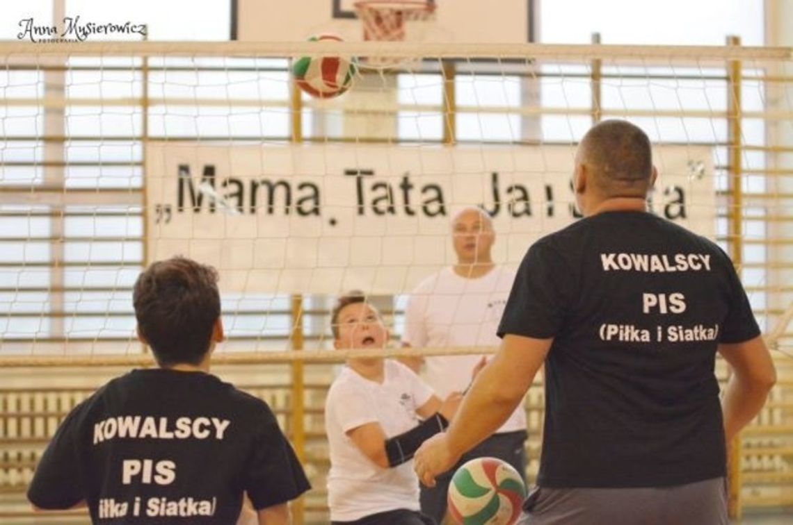  "Mama, Tata, Ja i siata" - ruszają zapisy do siódmej edycji turnieju siatkówki rodzinnej