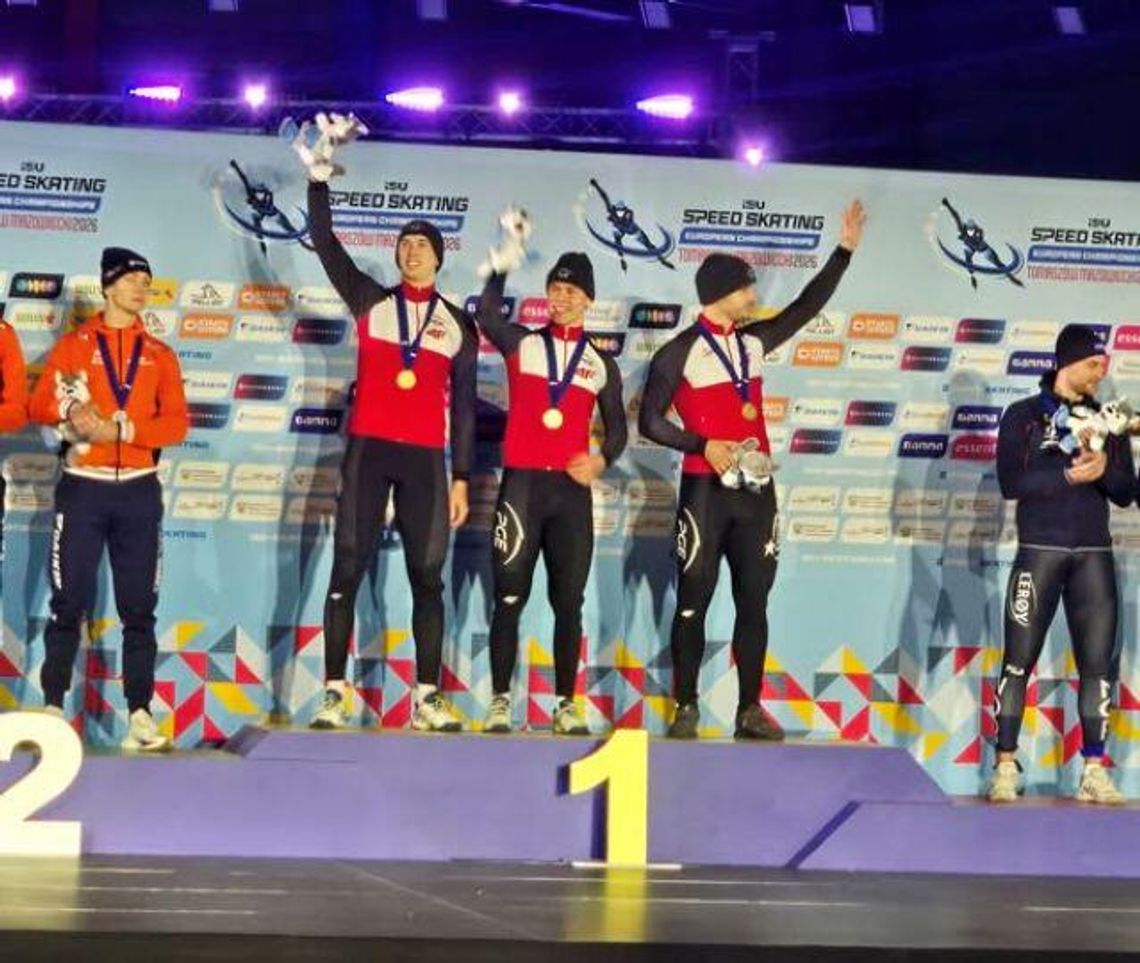 ME w łyżwiarstwie szybkim – złoty medal Polaków w sprincie drużynowym ME w łyżwiarstwie szybkim – złoty medal Polaków w sprincie drużynowym