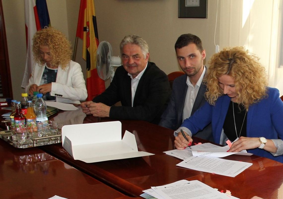 Milion złotych na badania i strategie