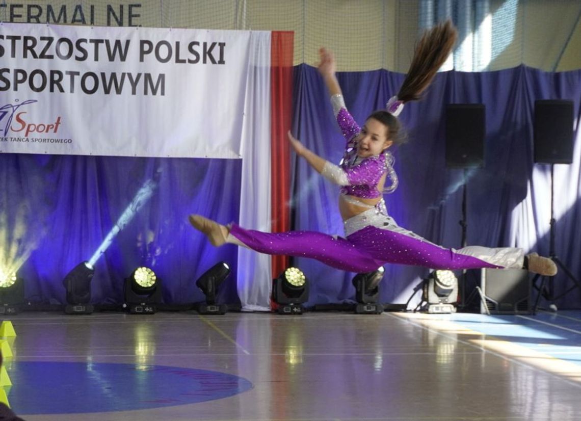 Miniony weekend był bardzo pracowity dla zawodniczek Akademii Tańca Sportowego Aster. Miniony weekend był bardzo pracowity dla zawodniczek Akademii Tańca Sportowego Aster.