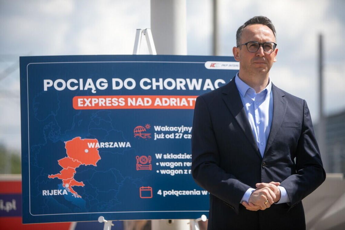 Minister infrastruktury Dariusz Klimczak: pierwszy pociąg z Warszawy do Chorwacji dotarł do Rijeki