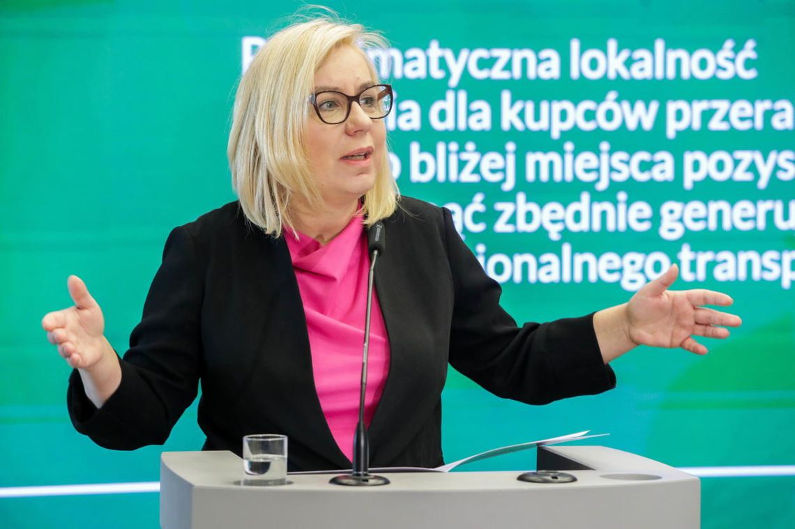 Minister klimatu: mniej nieprzetworzonego drewna ma wyjeżdżać z Polski